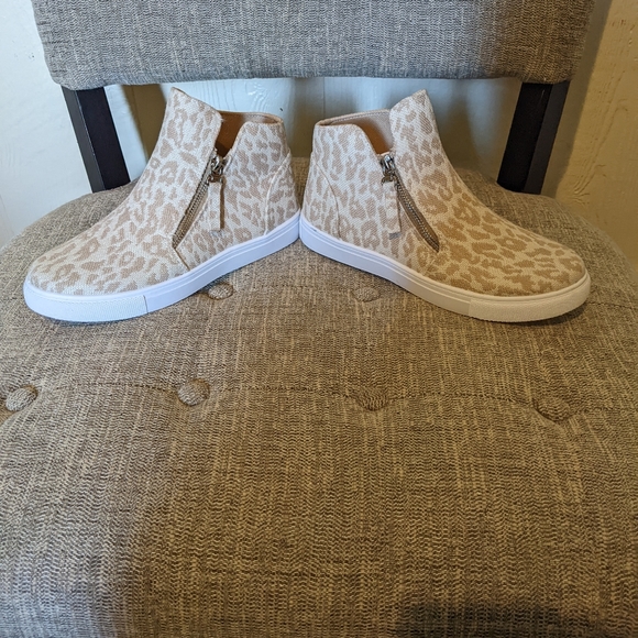 Outwoods Shoes - Leopard shoes 😍